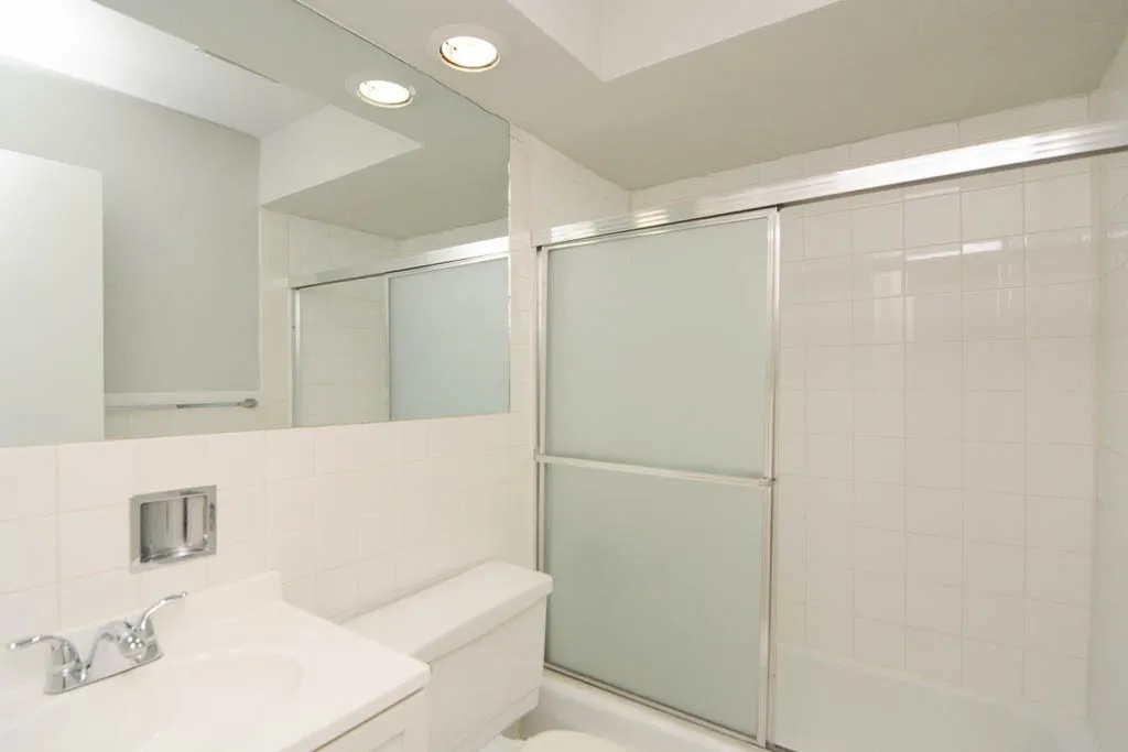 510 W Briar Pl, , 60657, USA 60657-unit#308-Chicago-IL