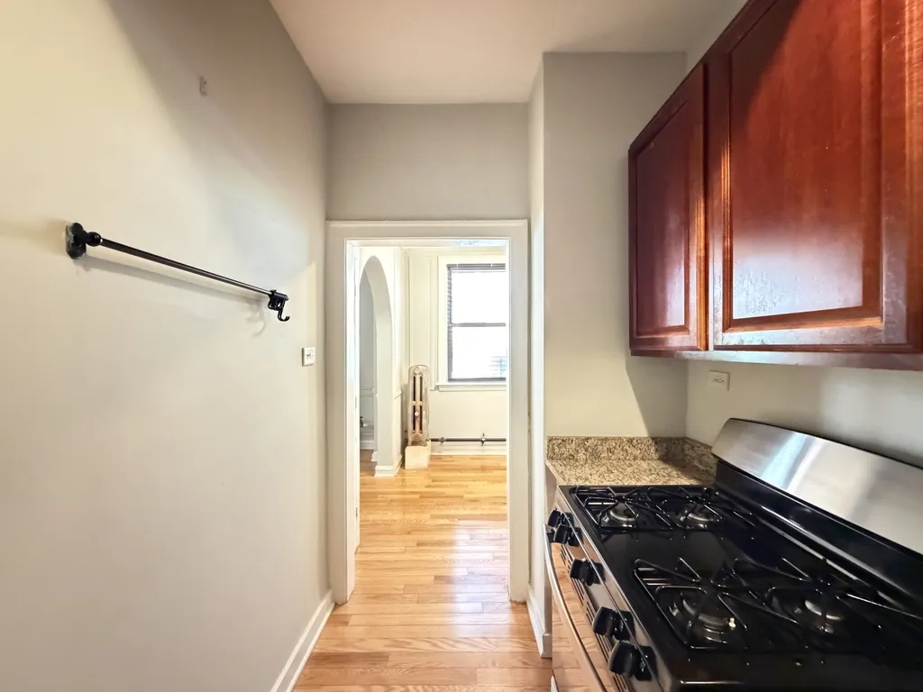 546 W Surf St, ,  60657, USA 60657-unit#G-Chicago-IL