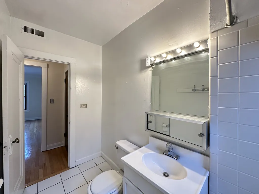 3002 N Racine Ave, ,  60657, USA 60657-unit#2-Chicago-IL