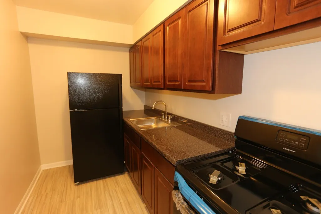 1040 W Hollywood Ave, , 60660, USA 60660-unit#305-Chicago-IL