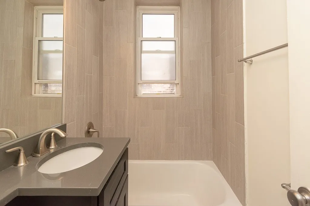 511 W Belmont Ave, , 60657, USA 60657-unit#46-Chicago-IL