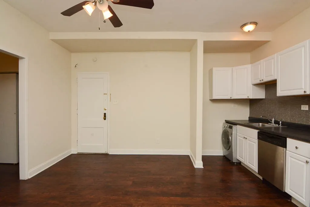 3345 N Marshfield Ave, ,  60657, USA 60657-unit#105-Chicago-IL