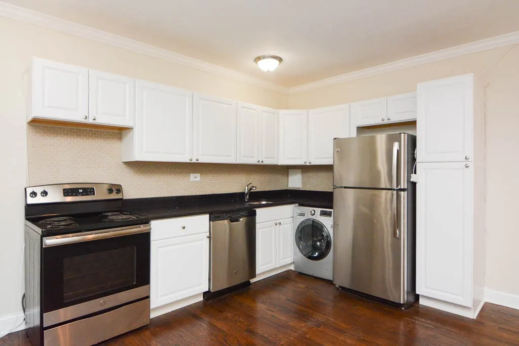 3345 N Marshfield Ave, ,  60657, USA 60657-unit#308-Chicago-IL
