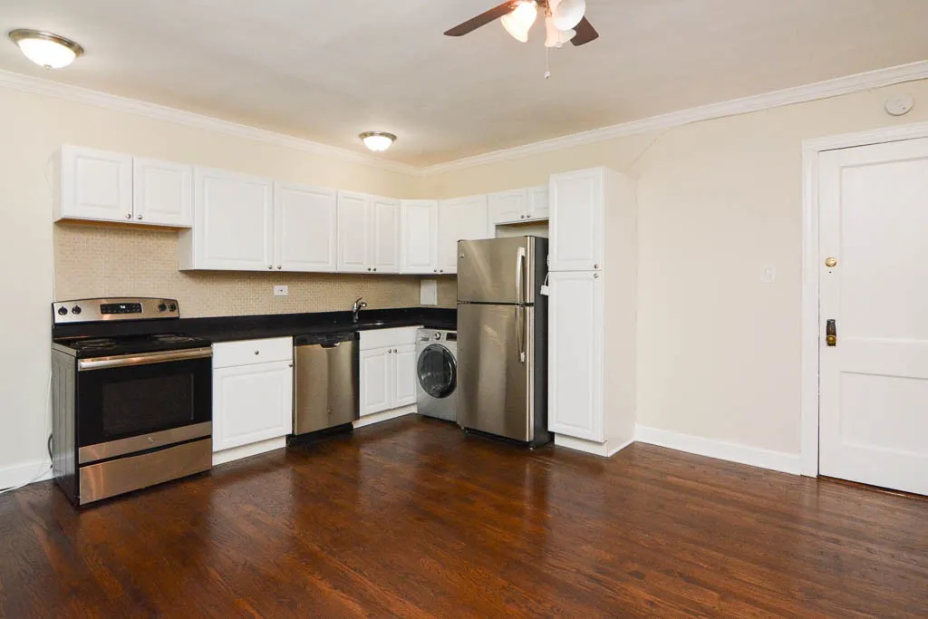 3345 N Marshfield Ave, ,  60657, USA 60657-unit#308-Chicago-IL