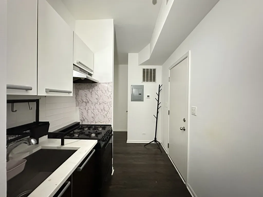 5054 N Winthrop Ave, ,  60640, USA 60640-unit#211-Chicago-IL