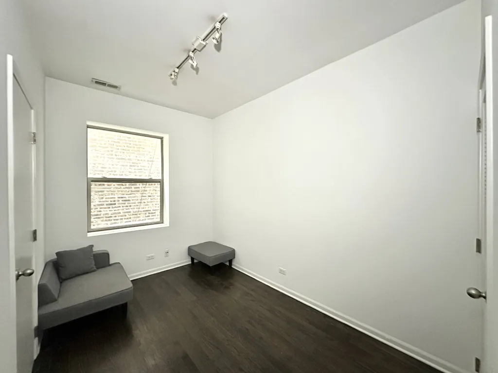 5054 N Winthrop Ave, ,  60640, USA 60640-unit#211-Chicago-IL