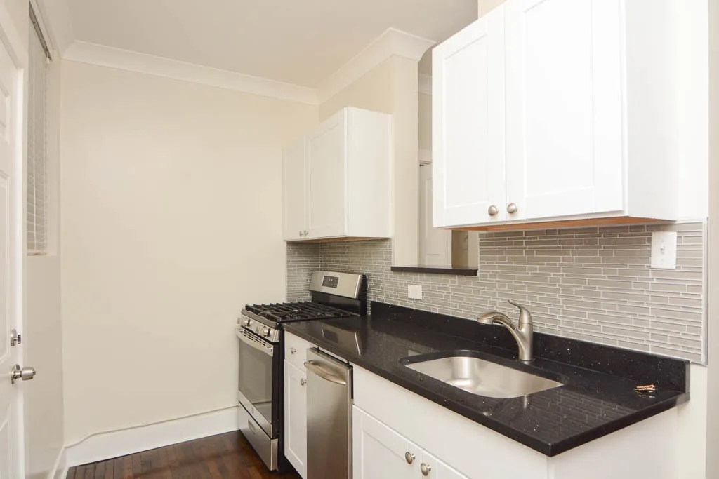 724 W Roscoe St, ,  60657, USA 60657-unit#1S-Chicago-IL