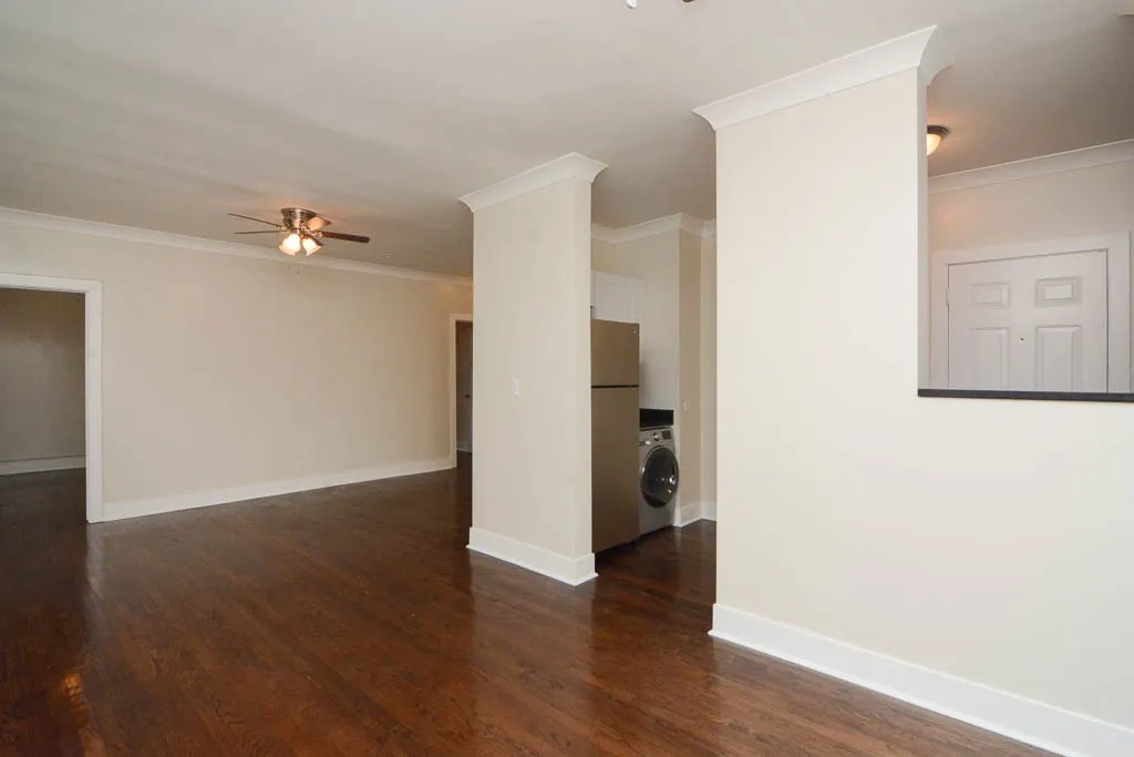 724 W Roscoe St, ,  60657, USA 60657-unit#1S-Chicago-IL