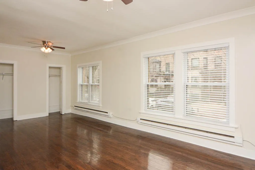 724 W Roscoe St, ,  60657, USA 60657-unit#1S-Chicago-IL