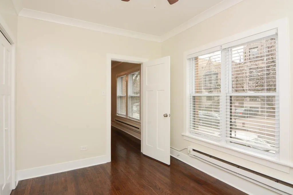 724 W Roscoe St, ,  60657, USA 60657-unit#1S-Chicago-IL