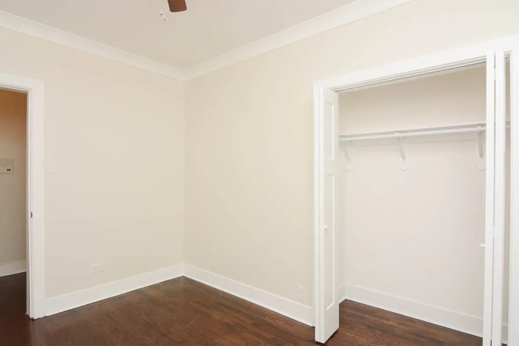 724 W Roscoe St, ,  60657, USA 60657-unit#1S-Chicago-IL