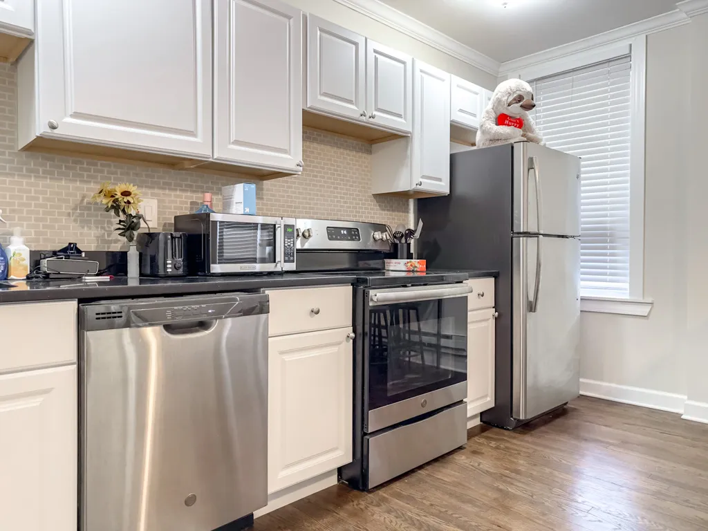 3345 N Marshfield Ave, ,  60657, USA 60657-unit#201-Chicago-IL