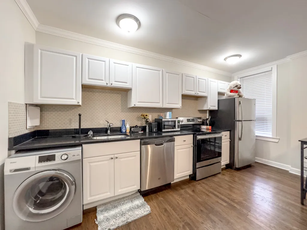 3345 N Marshfield Ave, ,  60657, USA 60657-unit#201-Chicago-IL