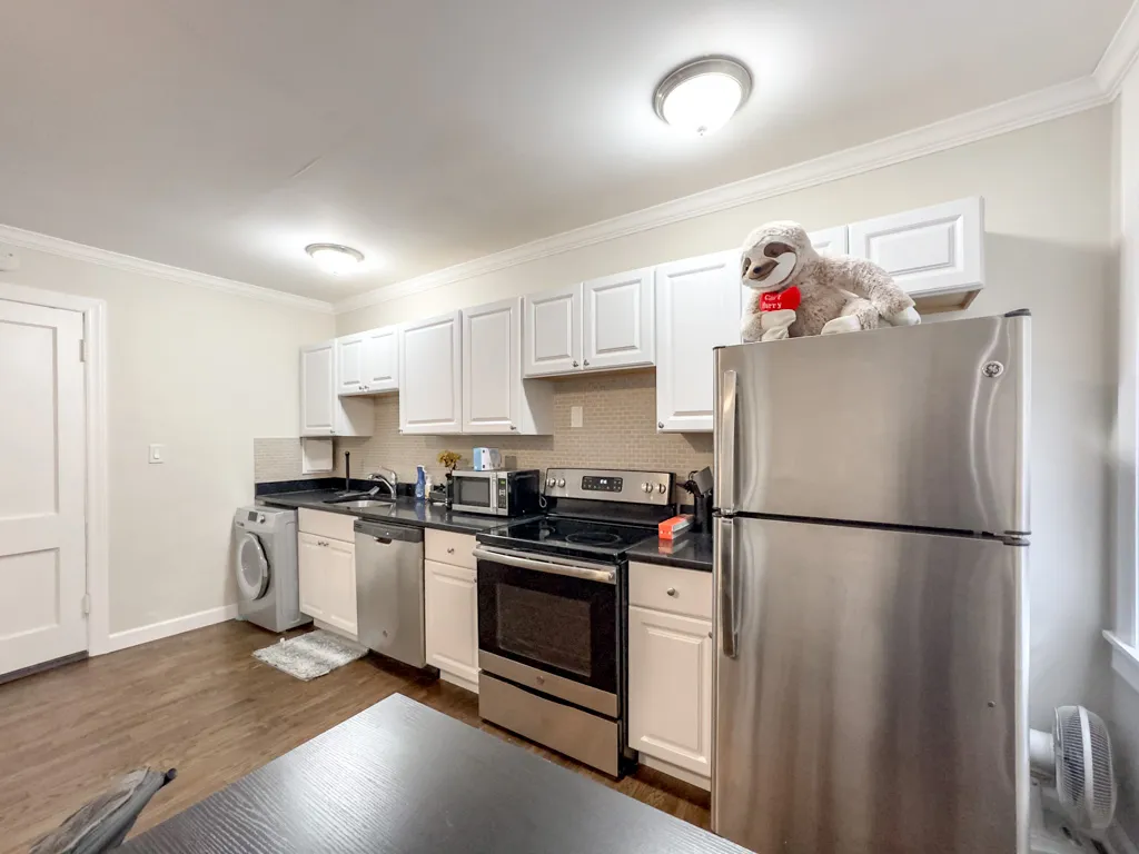 3345 N Marshfield Ave, ,  60657, USA 60657-unit#201-Chicago-IL