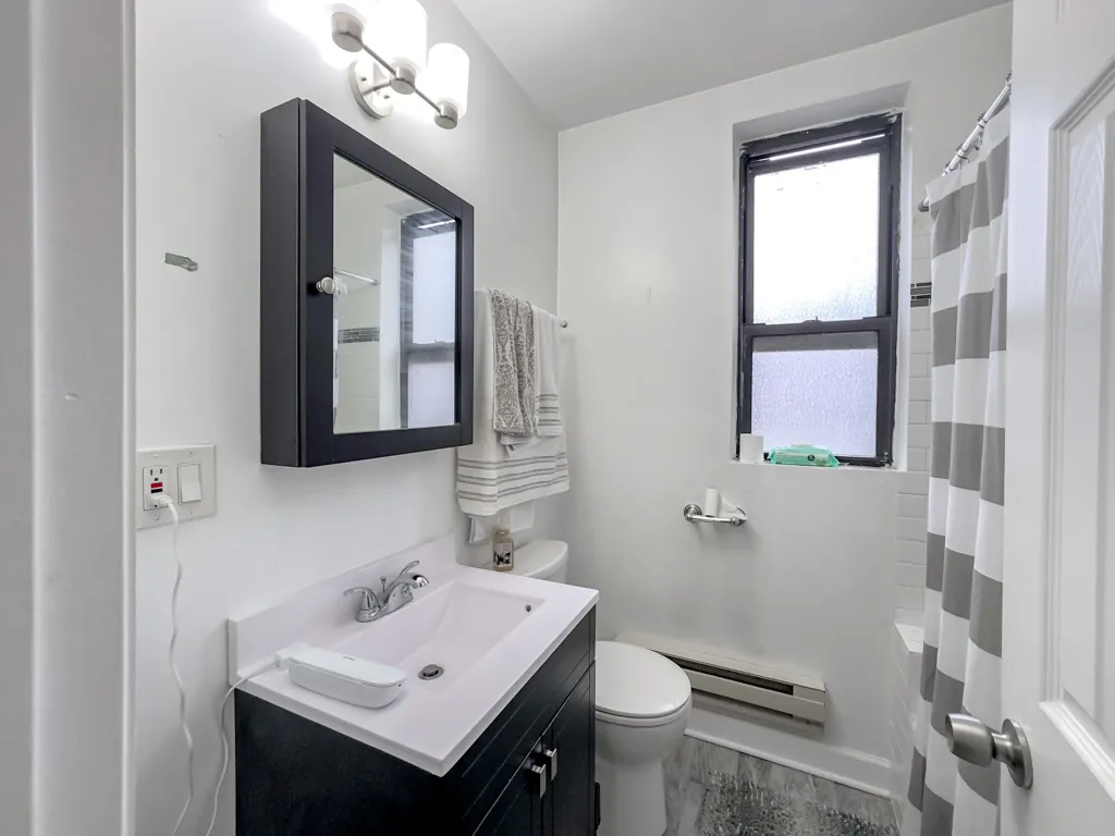 3345 N Marshfield Ave, ,  60657, USA 60657-unit#201-Chicago-IL