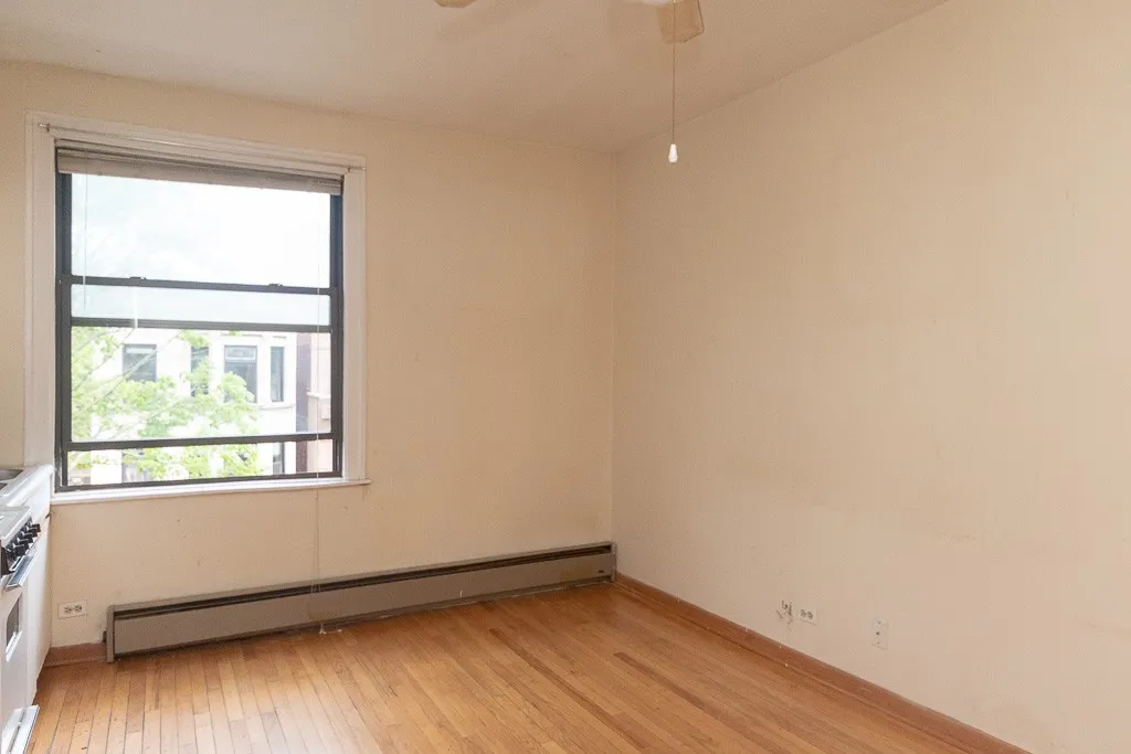 635 W Barry Ave, , 60657, USA 60657-unit#401-Chicago-IL