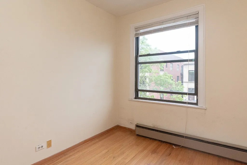 635 W Barry Ave, , 60657, USA 60657-unit#401-Chicago-IL