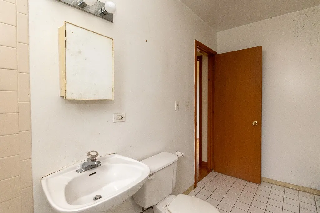 635 W Barry Ave, , 60657, USA 60657-unit#401-Chicago-IL