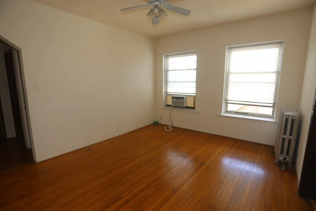 1212 W Thorndale Ave, ,  60660, USA 60626-unit#4-Chicago-IL