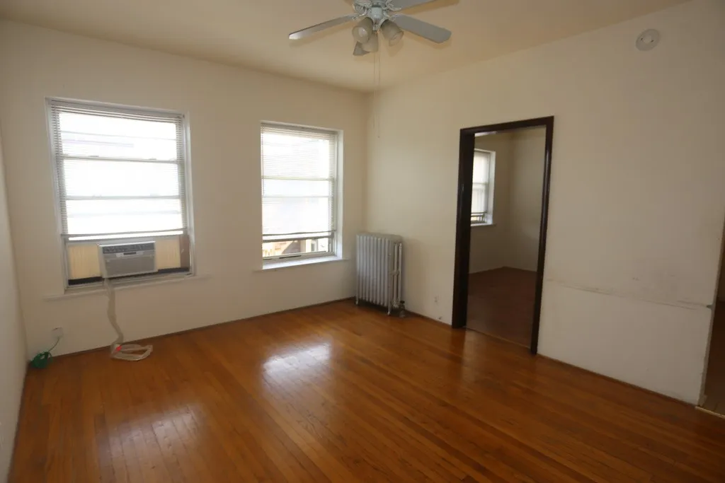 1212 W Thorndale Ave, ,  60660, USA 60626-unit#4-Chicago-IL