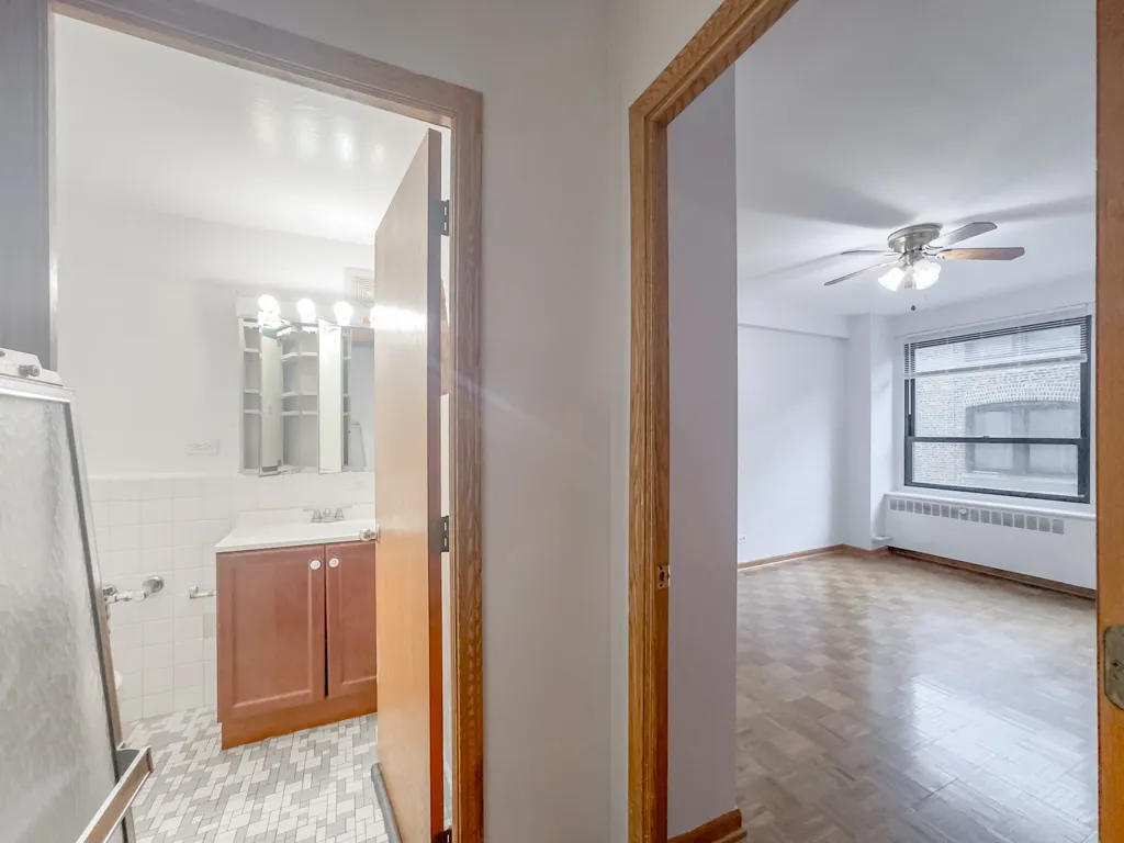 4180 N Marine Dr, ,  60613, USA 60613-unit#310-Chicago-IL