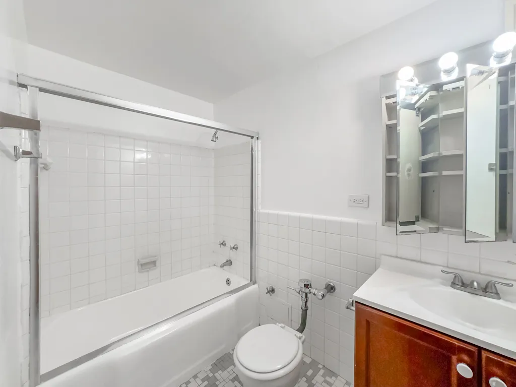 4180 N Marine Dr, ,  60613, USA 60613-unit#310-Chicago-IL