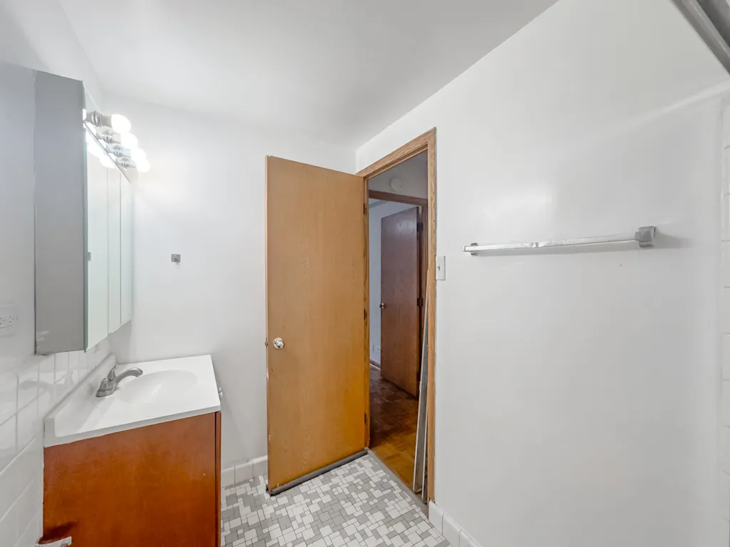 4180 N Marine Dr, ,  60613, USA 60613-unit#310-Chicago-IL