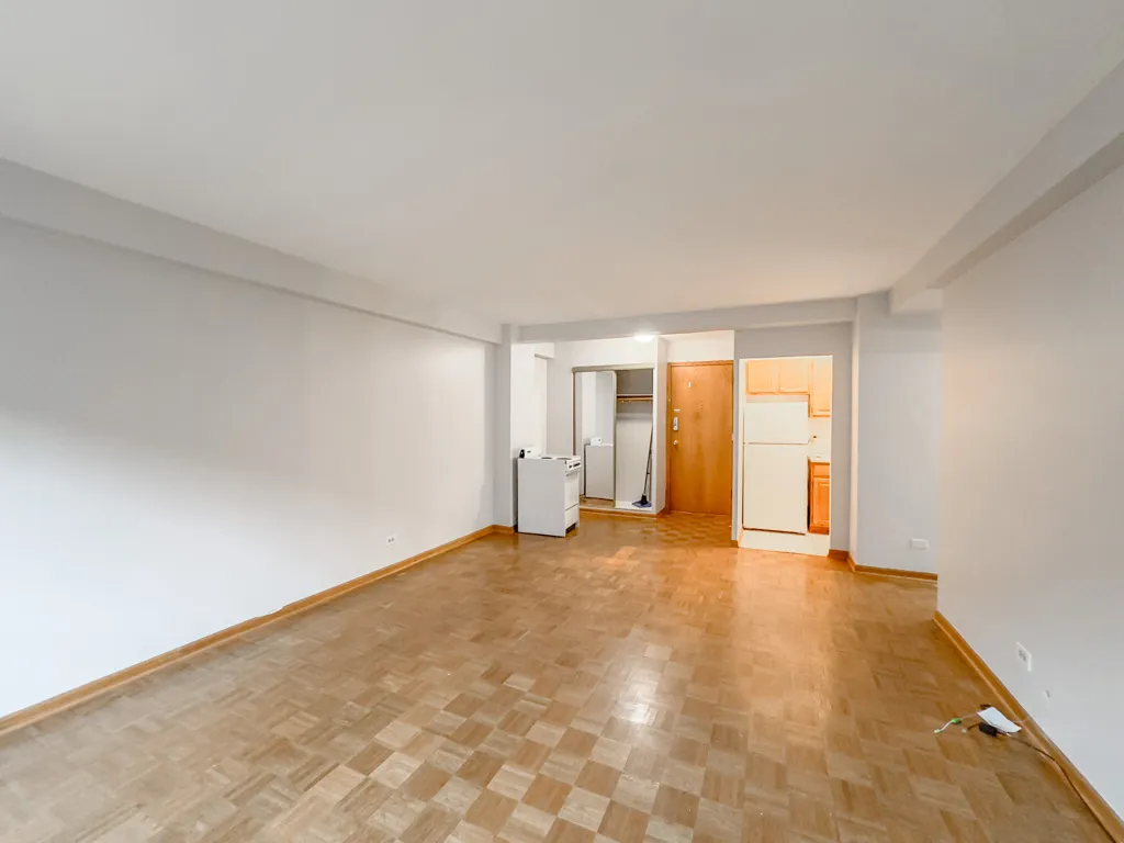 4180 N Marine Dr, ,  60613, USA 60613-unit#310-Chicago-IL