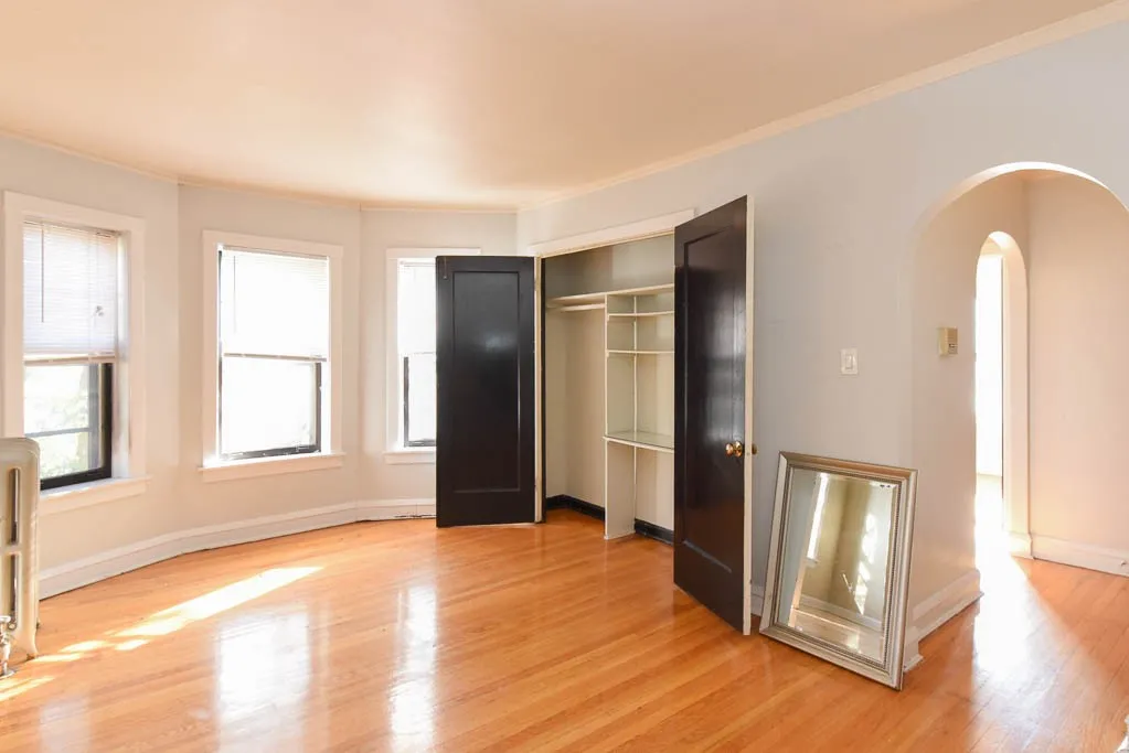 2100 W Ainslie St, ,  60625, USA 60625-unit#2E-Chicago-IL