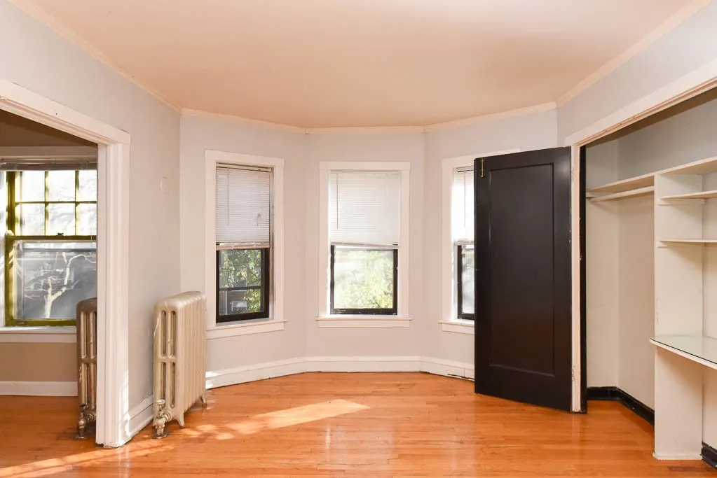 2100 W Ainslie St, ,  60625, USA 60625-unit#2E-Chicago-IL