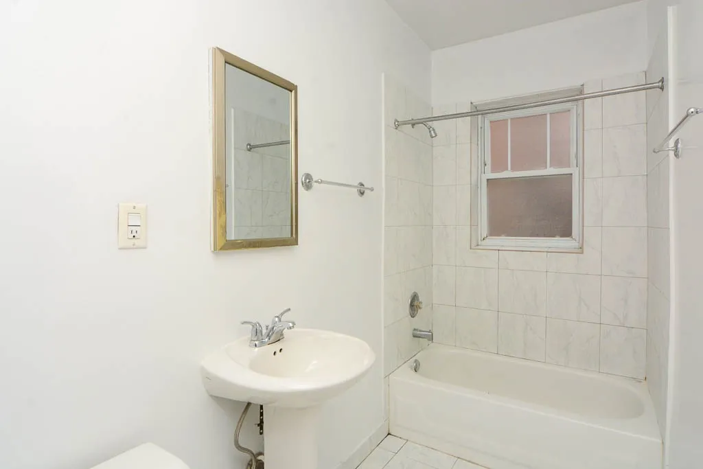 951 W Cornelia Ave, ,  60657, USA 60657-unit#1A-Chicago-IL