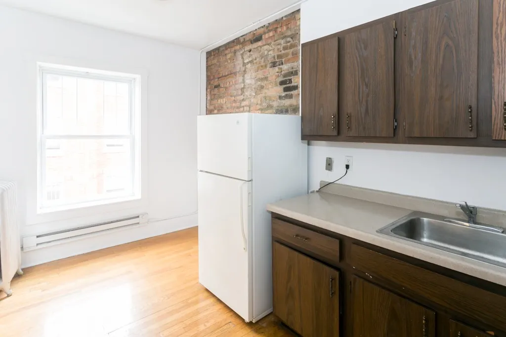 957 W Cornelia Ave, ,  60657, USA 60657-unit#2A-Chicago-IL