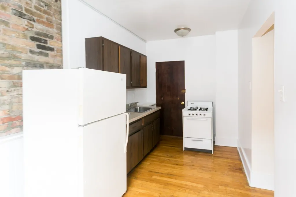 957 W Cornelia Ave, ,  60657, USA 60657-unit#2A-Chicago-IL
