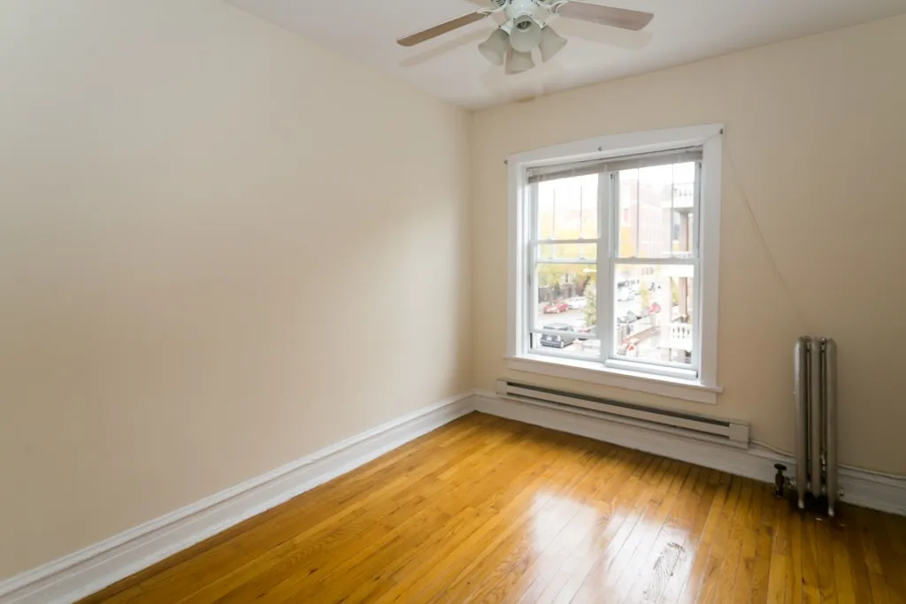 957 W Cornelia Ave, ,  60657, USA 60657-unit#2A-Chicago-IL