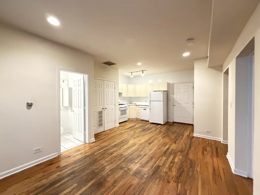 917 W Dakin St, ,  60613, USA 60613-unit#203-Chicago-IL