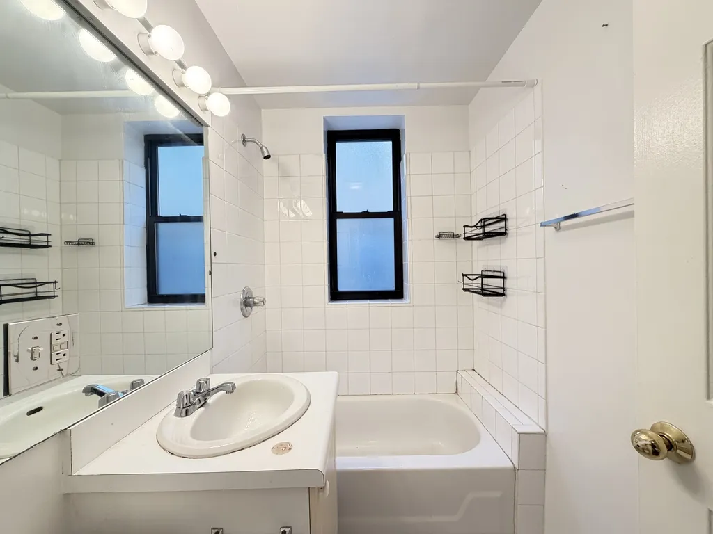 917 W Dakin St, ,  60613, USA 60613-unit#203-Chicago-IL
