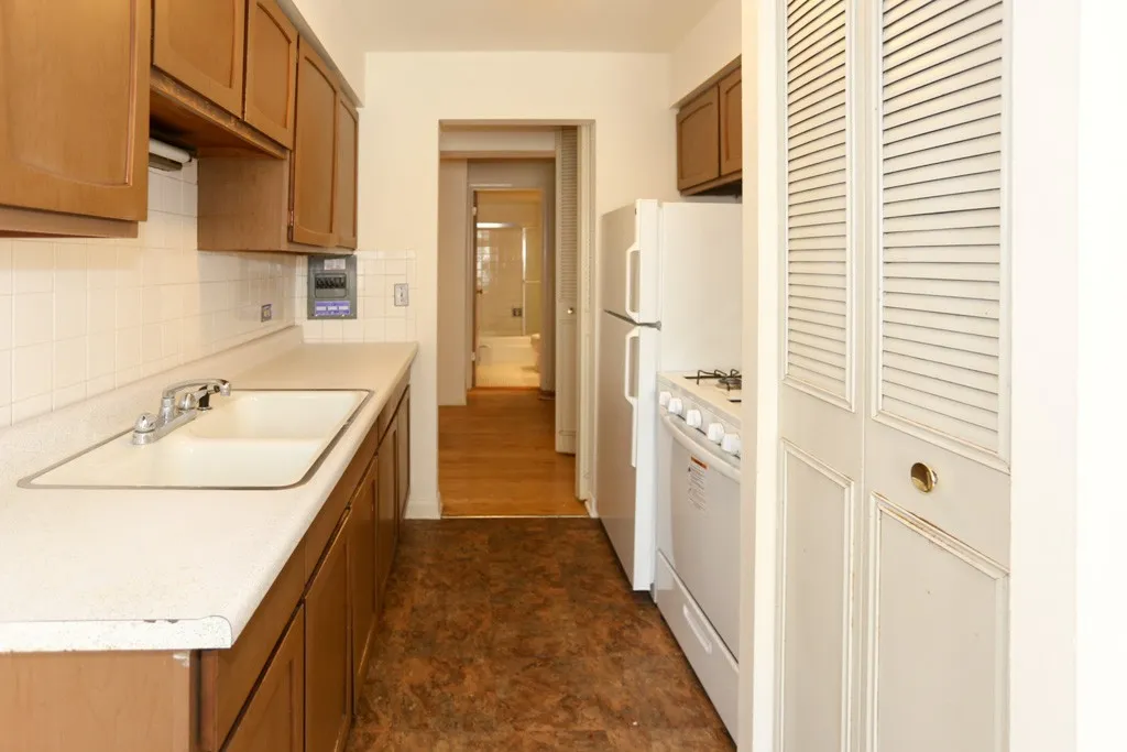 510 W Briar Pl, ,  60657, USA 60657-unit#209-Chicago-IL