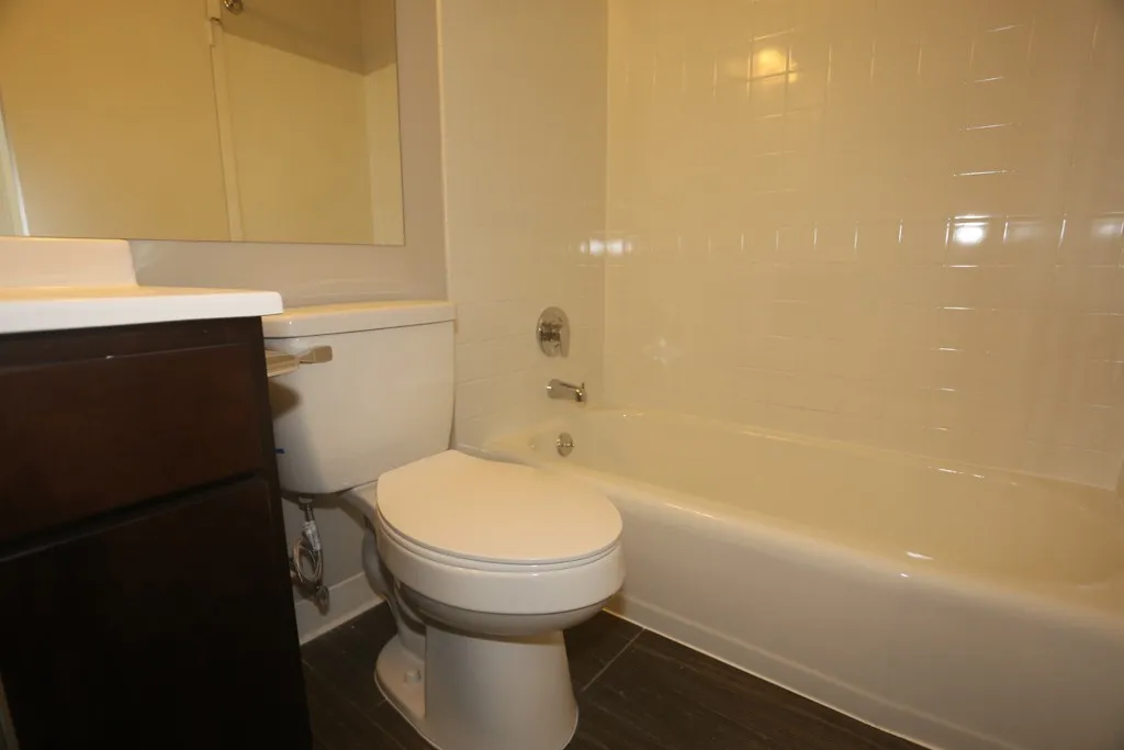 5600 N Sheridan Rd, ,  60660, USA 60660-unit#5A-Chicago-IL