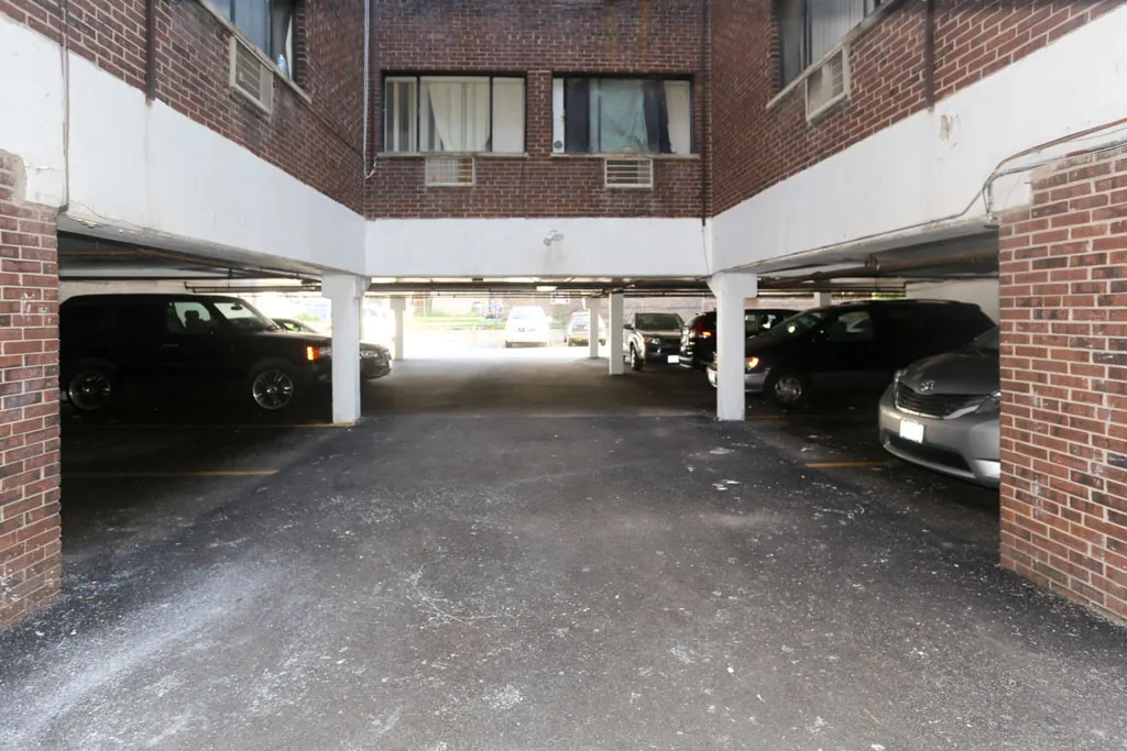 1040 W Hollywood Ave, ,  60660, USA 60660-unit#412-Chicago-IL