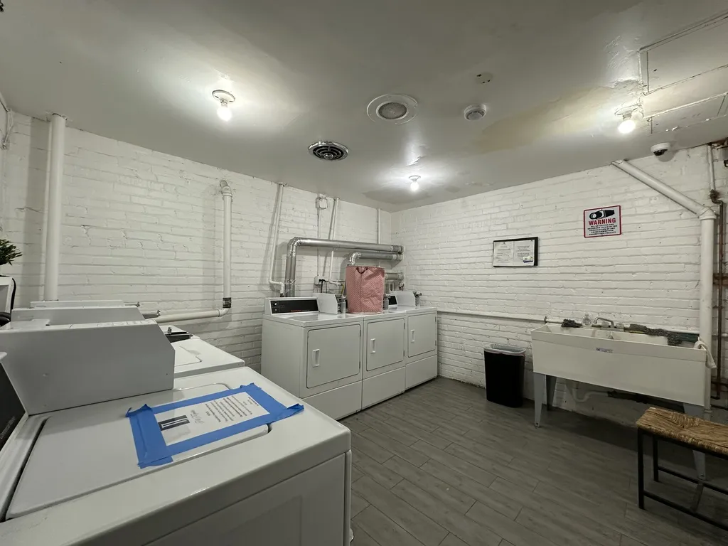 1040 W Hollywood Ave, ,  60660, USA 60660-unit#218-Chicago-IL