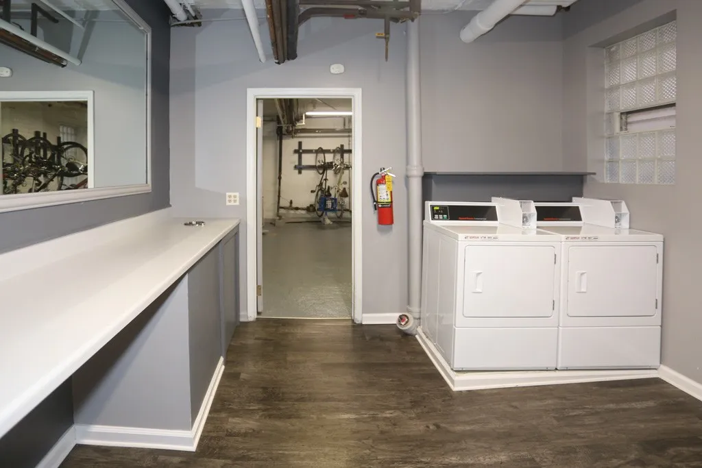 5516 N Kenmore Ave, ,  60640, USA 60640-unit#404-Chicago-IL