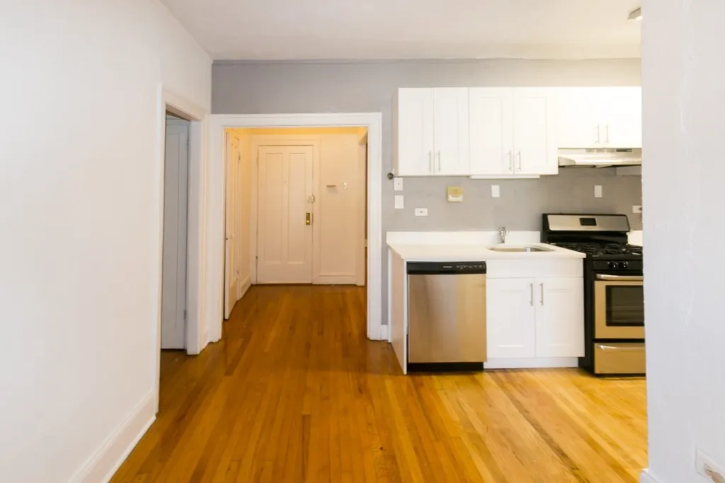 633 W Cornelia Ave, ,  60657, USA 60657-unit#1E-Chicago-IL
