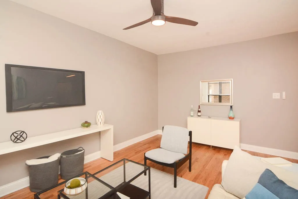 630 W Stratford Pl, , 60657, USA 60657-unit#2W-Chicago-IL