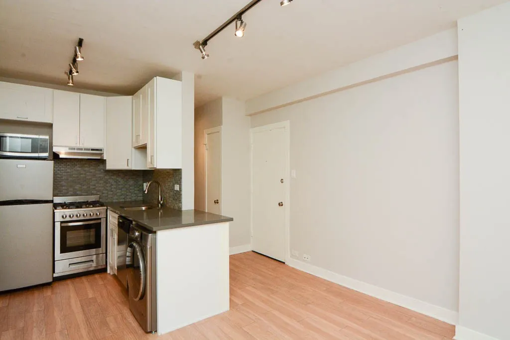 511 W Belmont Ave, ,  60657, USA 60657-unit#23-Chicago-IL