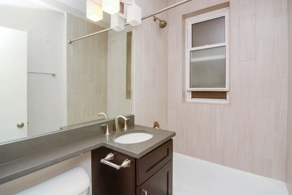 511 W Belmont Ave, ,  60657, USA 60657-unit#23-Chicago-IL