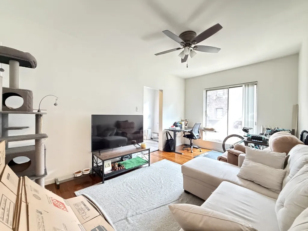 3032 N Halsted St, ,  60657, USA 60657-unit#2D-Chicago-IL