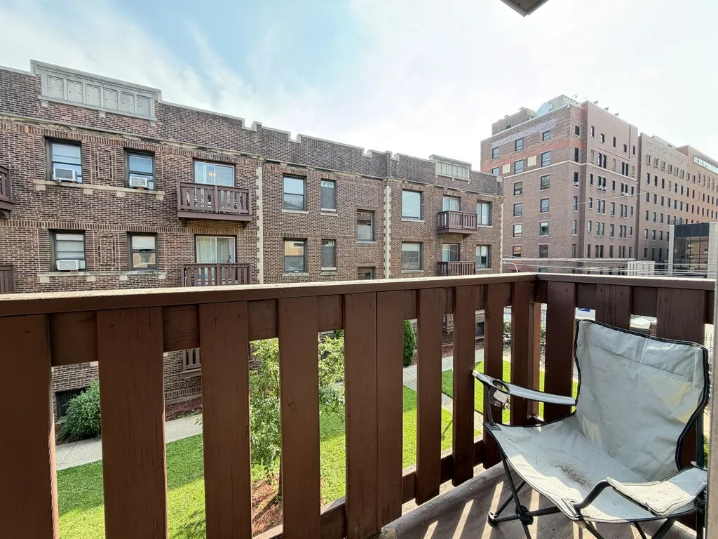 3032 N Halsted St, ,  60657, USA 60657-unit#2D-Chicago-IL