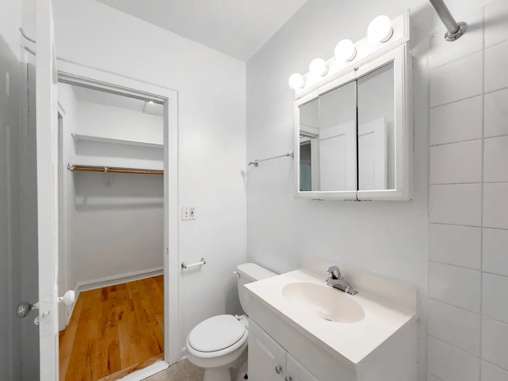 540 W Wellington Ave, ,  60657, USA 60657-unit#204-Chicago-IL