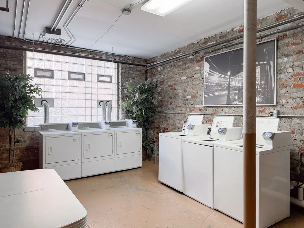 540 W Wellington Ave, ,  60657, USA 60657-unit#204-Chicago-IL