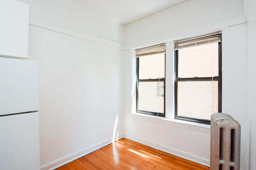 816 W Waveland Ave, ,  60613, USA 60613-unit#11-Chicago-IL